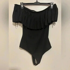 Guess Off The Shoulder Thong Bodysuit w Snap Bottom. Excellent Condition So Soft